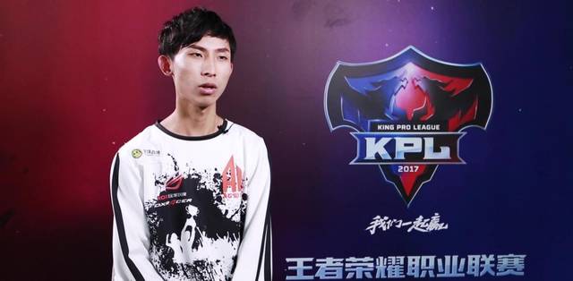 外媒League On Lock近日给出了他们评选的春季赛第八周全球各战队综合实力排名